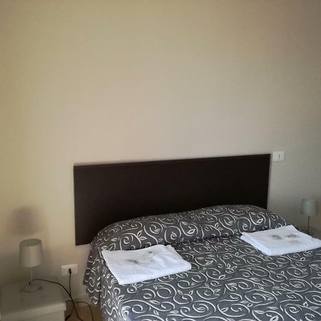 Anthea Dell' Etna Bed & Breakfast Santa Venerina Bagian luar foto
