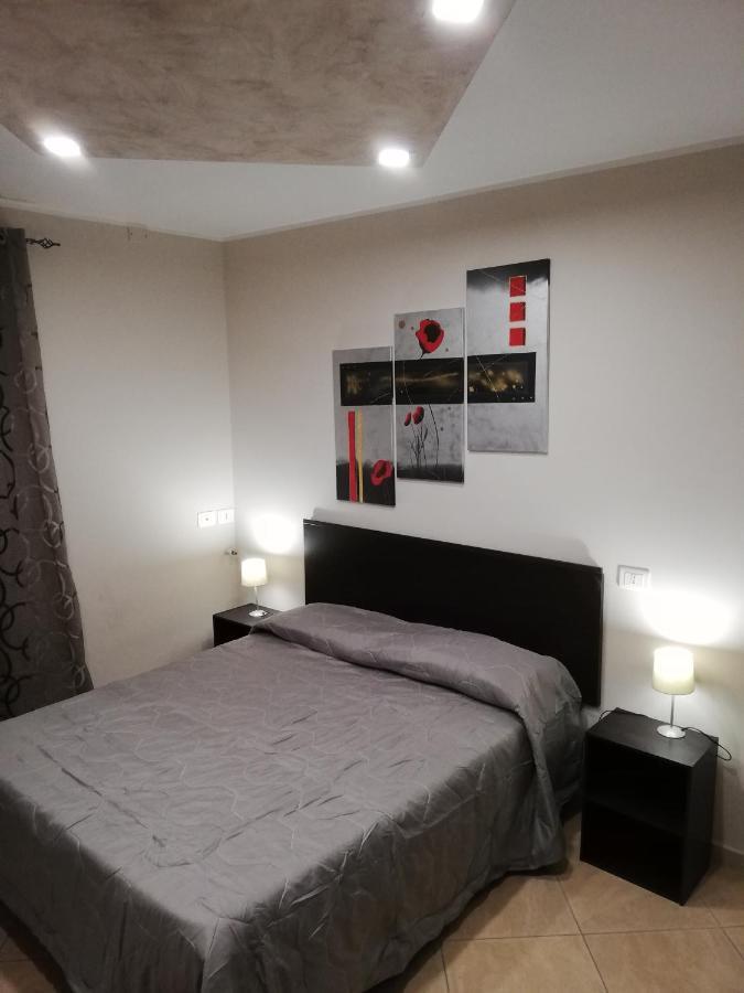 Anthea Dell' Etna Bed & Breakfast Santa Venerina Bagian luar foto