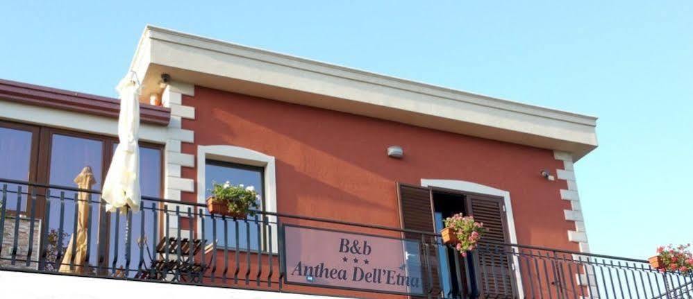 Anthea Dell' Etna Bed & Breakfast Santa Venerina Bagian luar foto