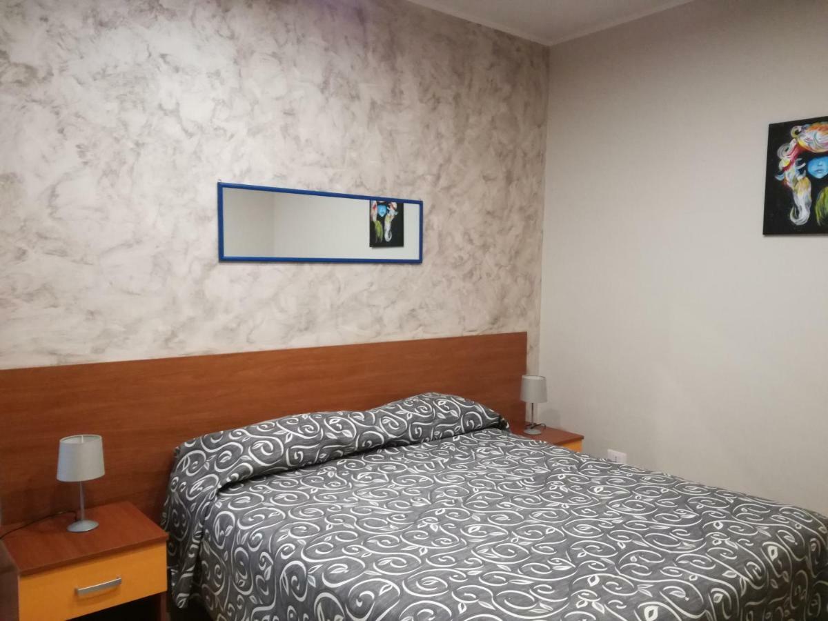 Anthea Dell' Etna Bed & Breakfast Santa Venerina Bagian luar foto