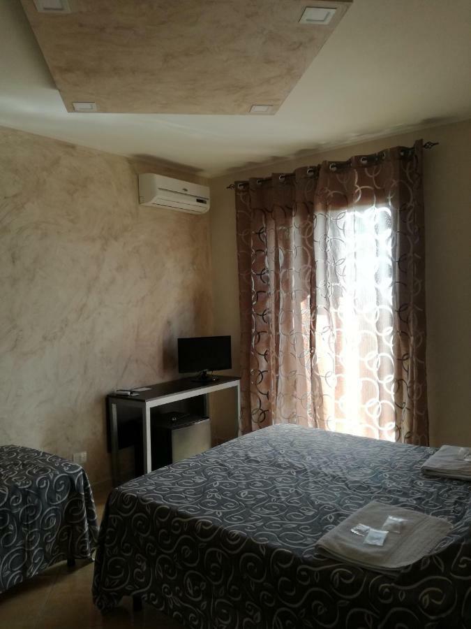 Anthea Dell' Etna Bed & Breakfast Santa Venerina Bagian luar foto